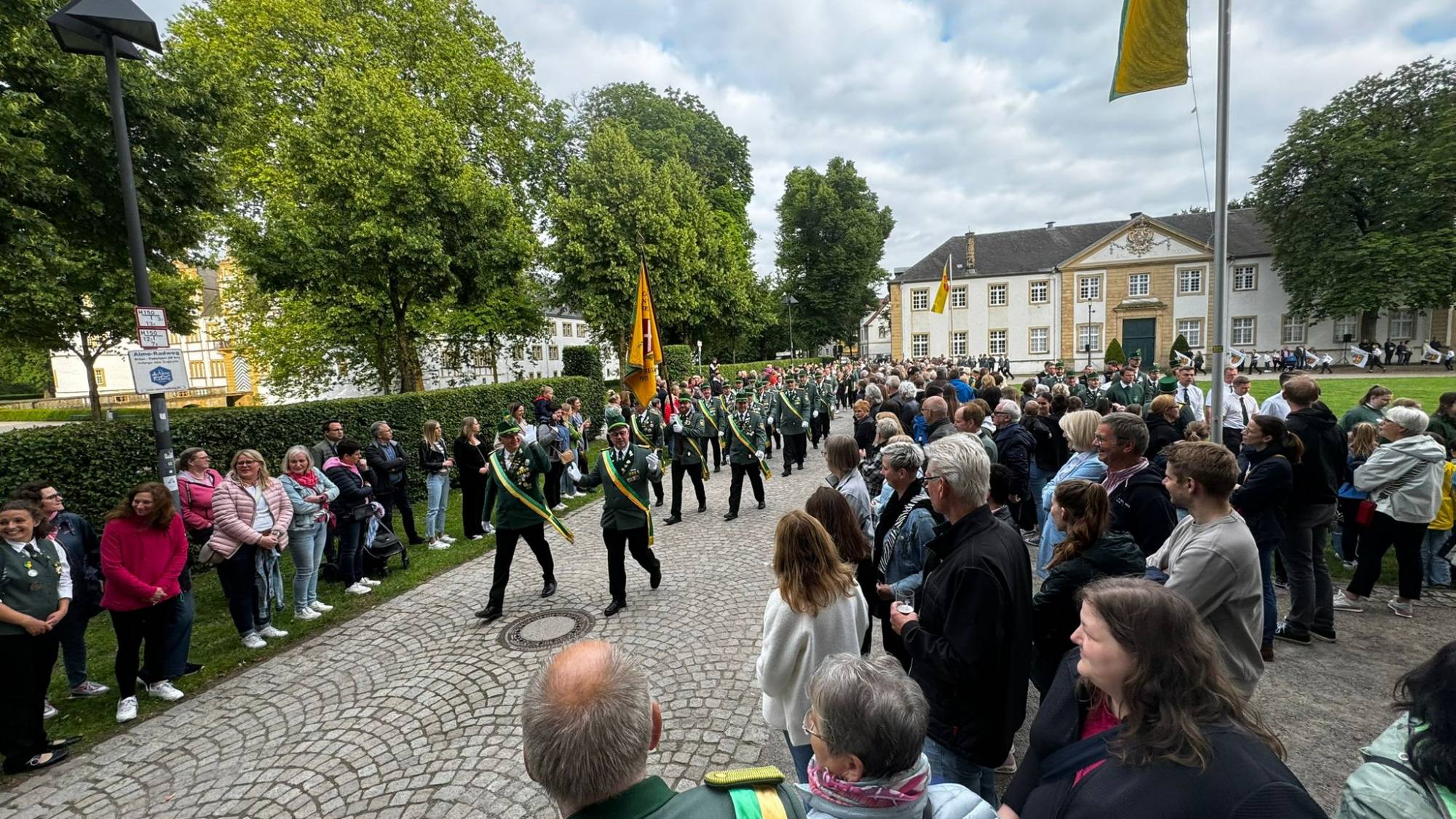 Ausfahrt: Schützenfest in Schloß Neuhaus