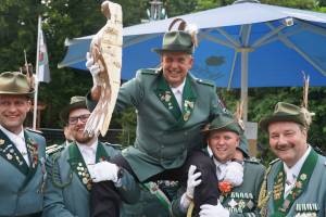 Reiner Bannat und Sabine Vothknecht regieren als 101. Schützenkönigspaar in Bad Lippspringe.