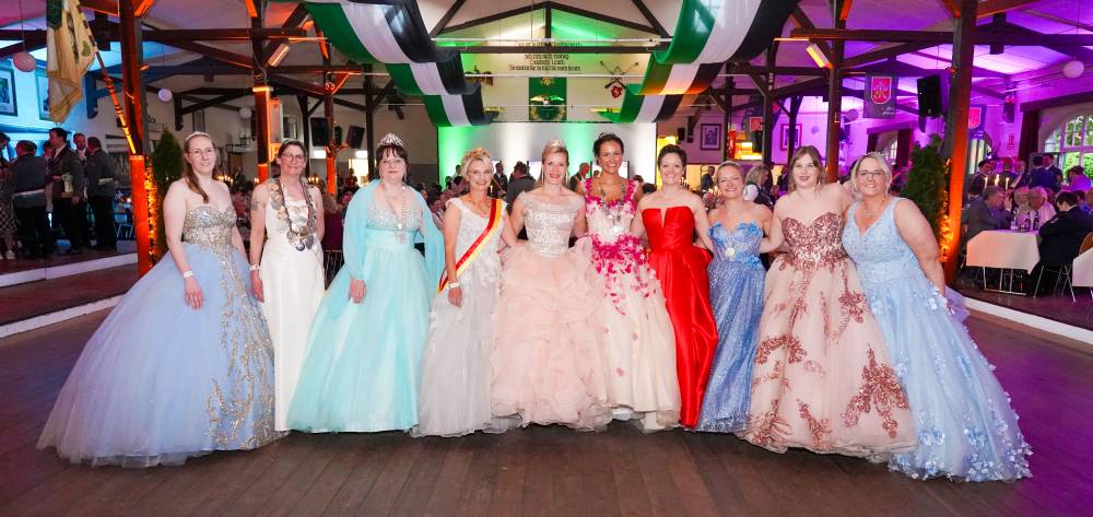 Mit der Königin Anne Plonka auf hoher See: Ein rauschender Ball im Zeichen von Piraten und Meerjungfrauen