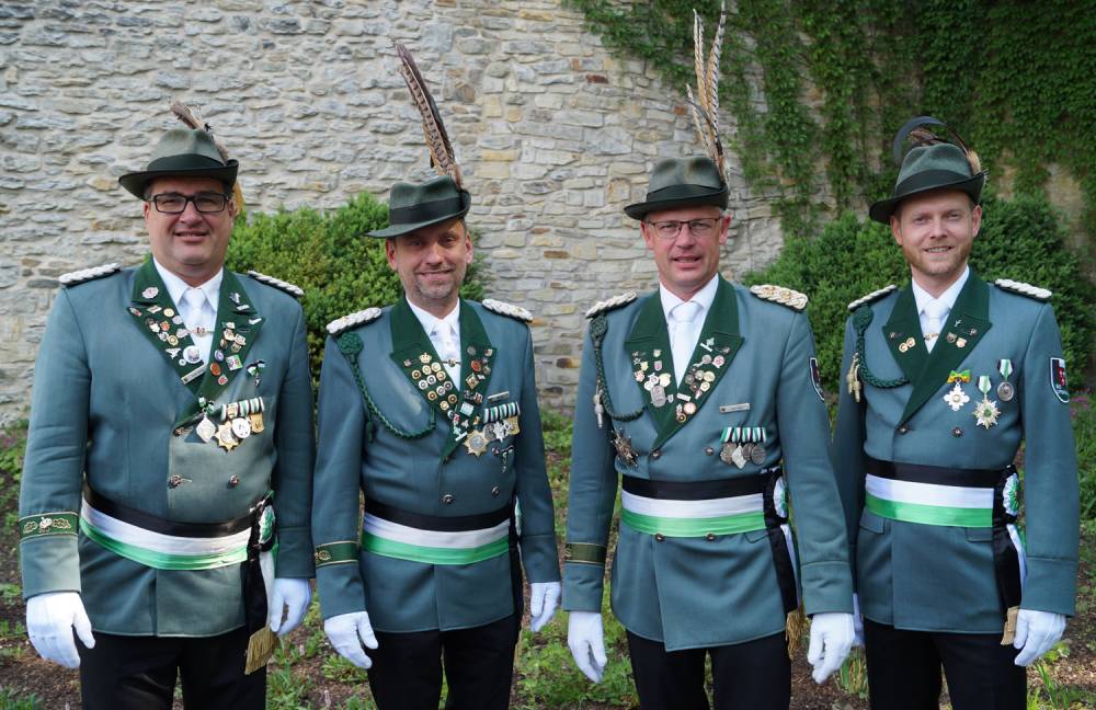 Der geschäftsführende Vorstand mit (von links) Major Guido Düsing, Oberstleutnant Dirk Lappe, Oberst Josef Thöne und Major Carsten Böhner bleibt zunächst unverändert im Amt.